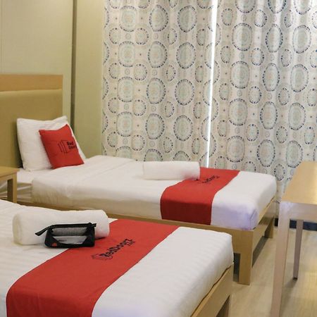 Reddoorz Plus @ As Fortuna Cebu Extérieur photo